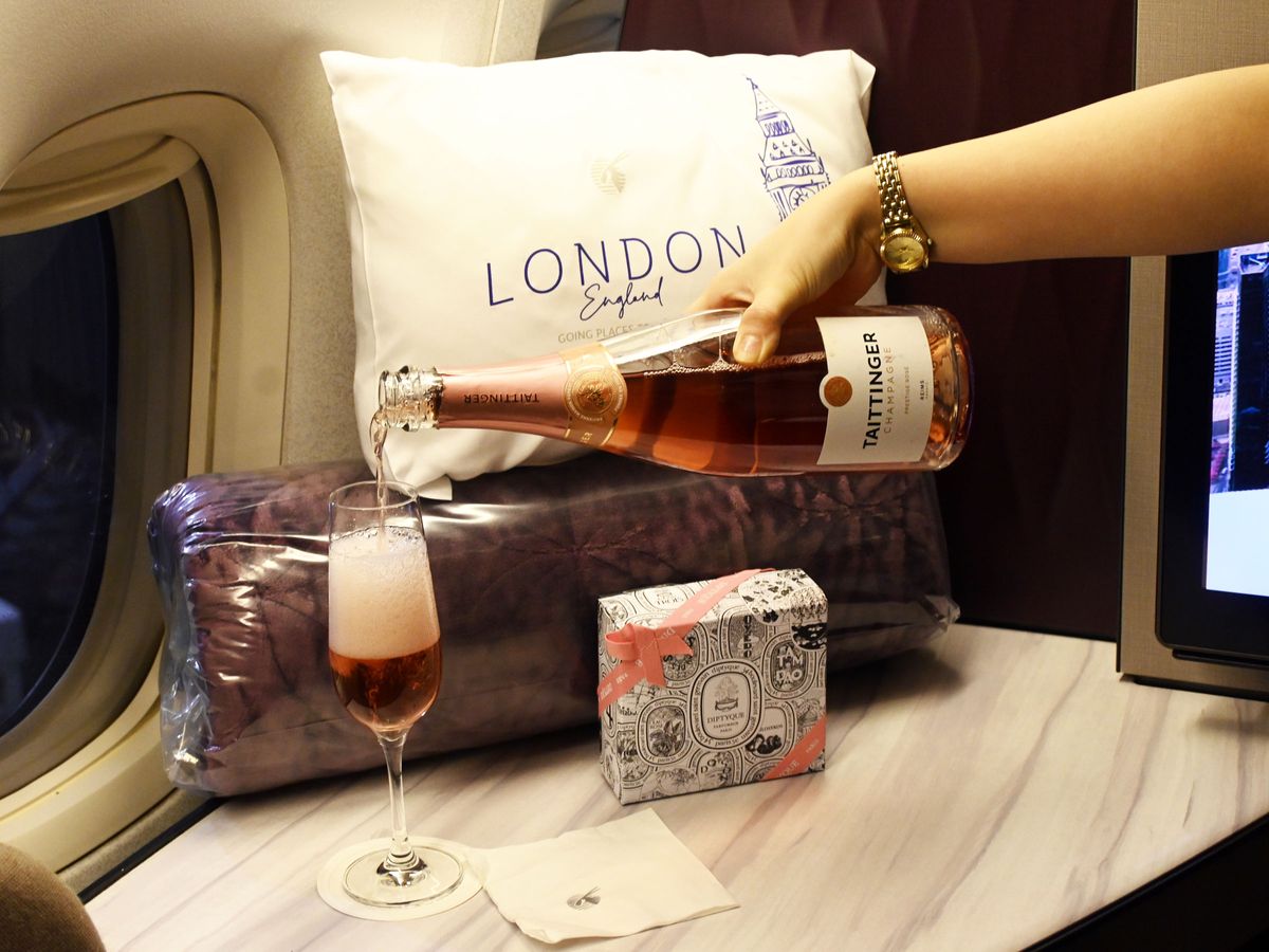 カタール航空 Diptyque アメニティセット　ポーチ5個 カタール航空 Diptyque アメニティセット ポーチ5個 Diptyque