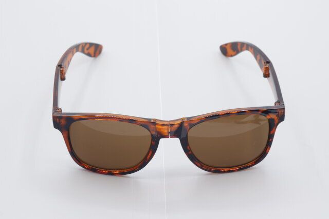 ダイソー サングラス 折りたたみ