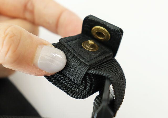 セリア リュックのヒモ固定バンド スナップボタン