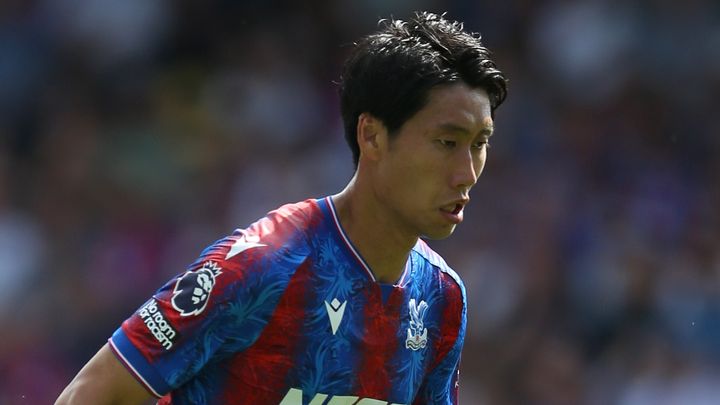 鎌田大地、自分だけユニフォームを特注しているワケを明かす！「他の選手が長袖を着たいって言っても無理だった」