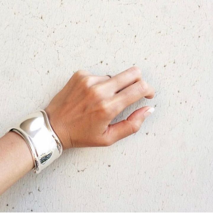 ティファニーのボーンカフ 