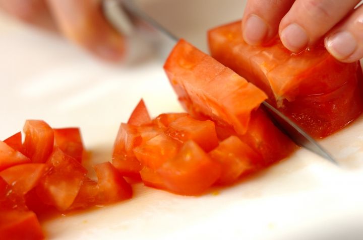 ミキサーで混ぜるだけ！簡単冷製スープ スペイン風ガスパチョ by 杉山遊さん の下準備1
