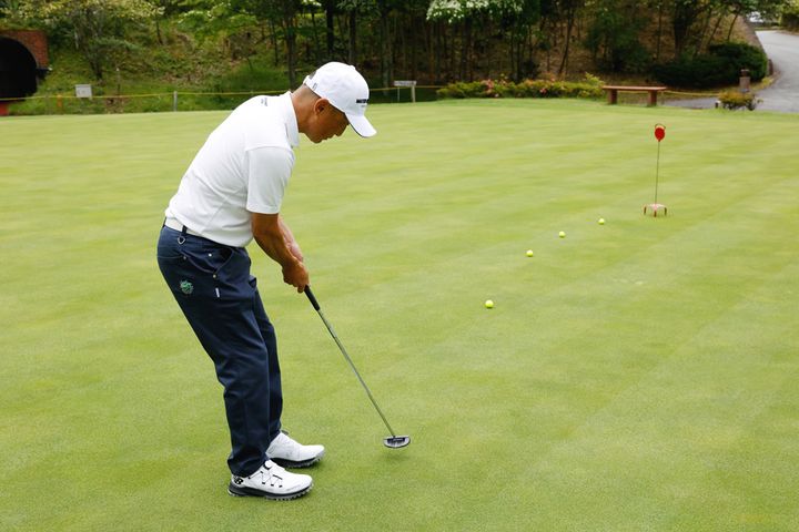 “曲がるライン”の打ち方は同じ。ラインの頂点を狙って打とう