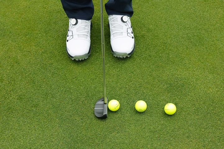 “曲がるライン”の打ち方は同じ。ラインの頂点を狙って打とう