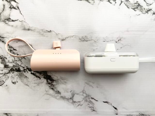 3COINS スリコ LEDライト付きクリアモバイルバッテリー 比較