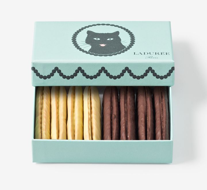 こちらはもう一つの新作フレーバー「ラング・ド・シャ・サブレ ノワール＆ユズ」148g ¥3,780。※日本橋店、渋谷東急フードショー店、アトレ恵比寿店、横浜そごう店、横浜高島屋店を除く、ラデュレ・ブティック、オンラインショップにて購入可能。