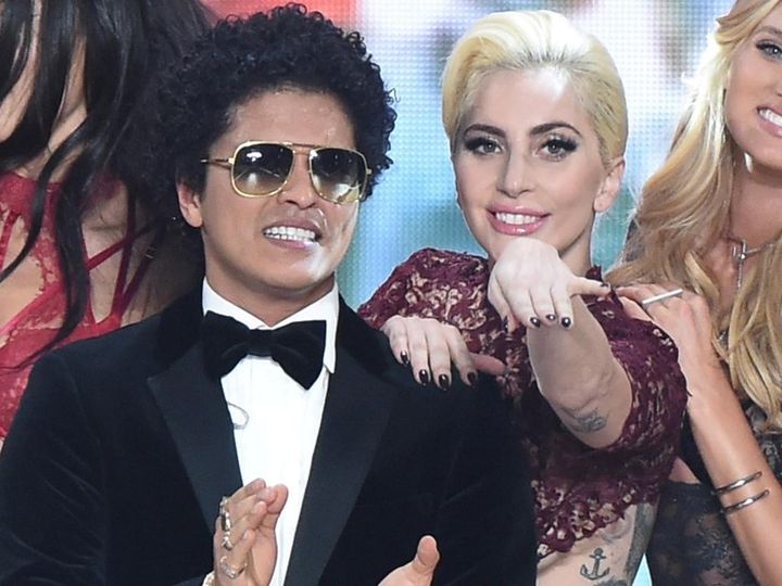 画像: ブルーノ・マーズとレディー・ガガがインスタグラムを相互フォロー