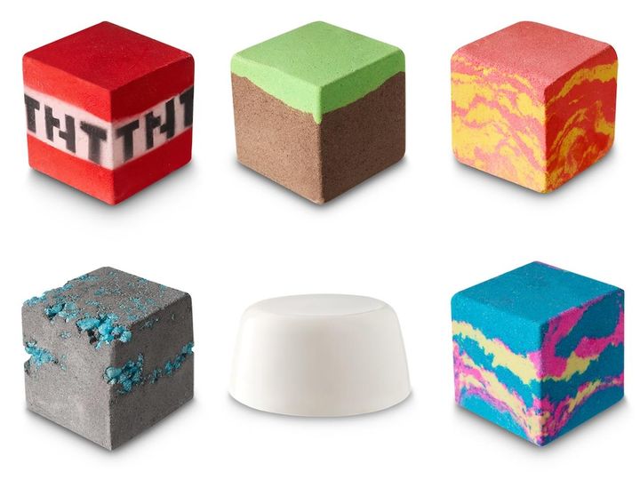 画像: バスボム：左上（ティーエヌティーブロック）、中上（草ブロック）、右上（溶岩ブロック）、左下（ダイヤモンド鉱石ブロック、右下（インターギャラクティックブロック）各￥800、シャワージェリー：中下（ミルク入りバケツ￥1,600