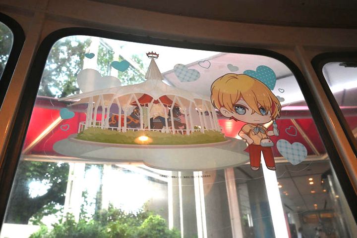 筆者はアクアと一緒に展望塔からの景色を楽しみました