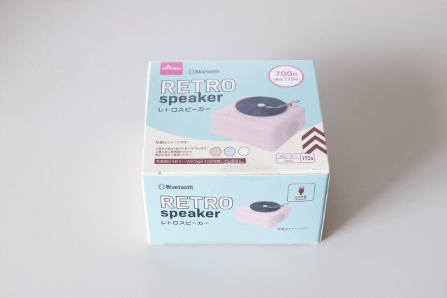 ダイソー レトロスピーカー（レコードプレーヤー型） パッケージ