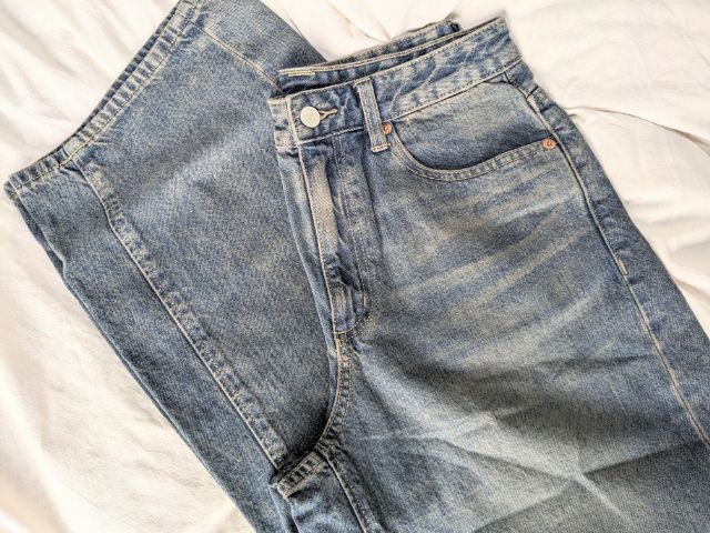 バレルレッグジーンズ