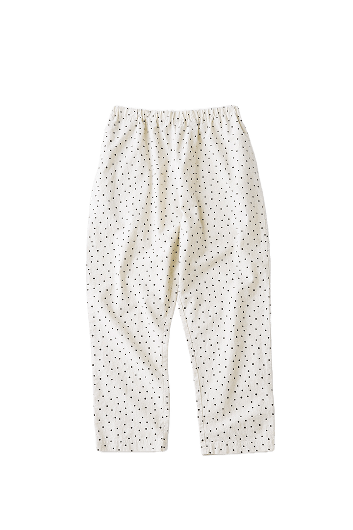 ベージュドットがナチュラル。ウエストゴムでさっと気軽にはけるパンツ。