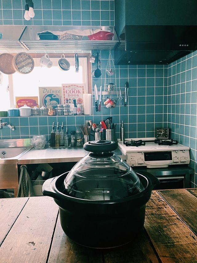 《野田琺瑯》の持ち手付きストッカーで洗い物の手間が減る…おしゃれなお家のセンスのいいキッチン雑貨