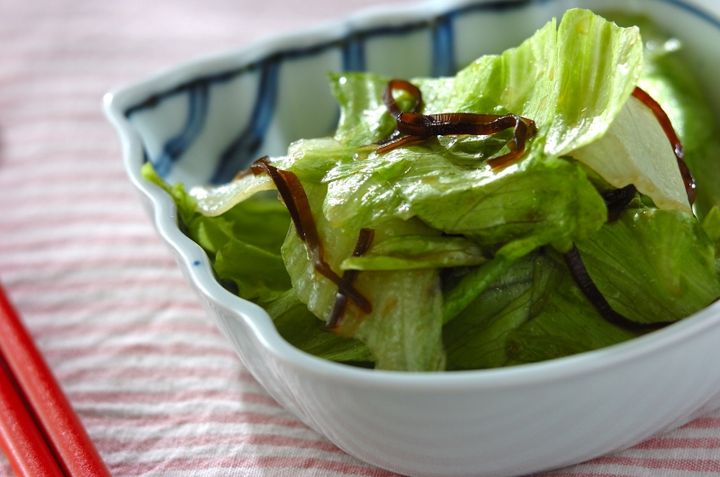 レタスの塩昆布あえ