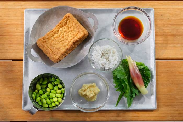 焼き厚揚げとエダマメの和風ホットサラダの材料