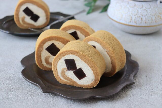 米粉のほうじ茶ロールケーキ 完成