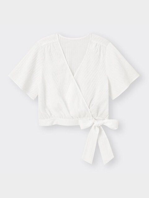 GUのテクスチャーラップブラウス