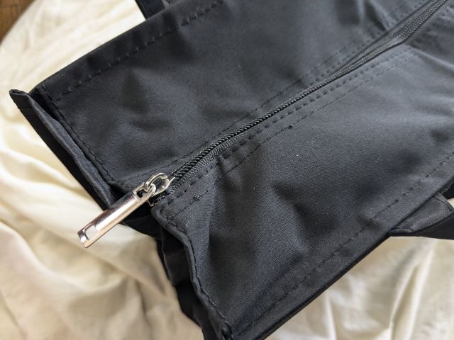 正面ファスナー