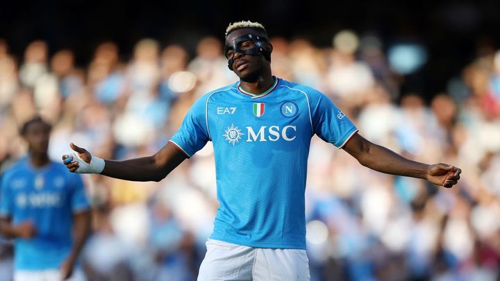 チェルシー移籍が噂のオシメーン、有名預言者に「行ったらキャリアが終わるぞ」と宣告される