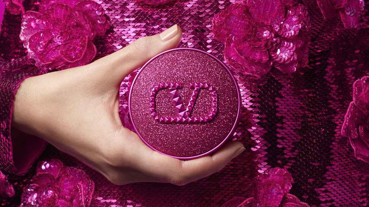 画像: 「GO クッション グロウ PINKPP シークイン」全２色 ￥12,980