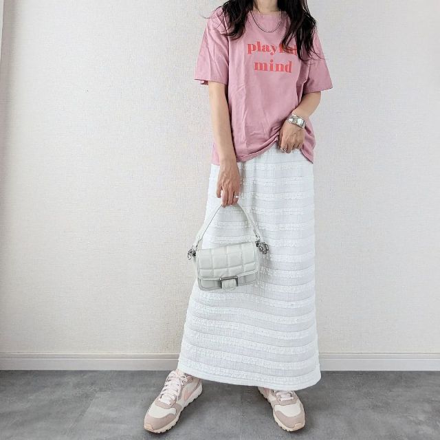 カットフリルレースナローSKを着たコーデ