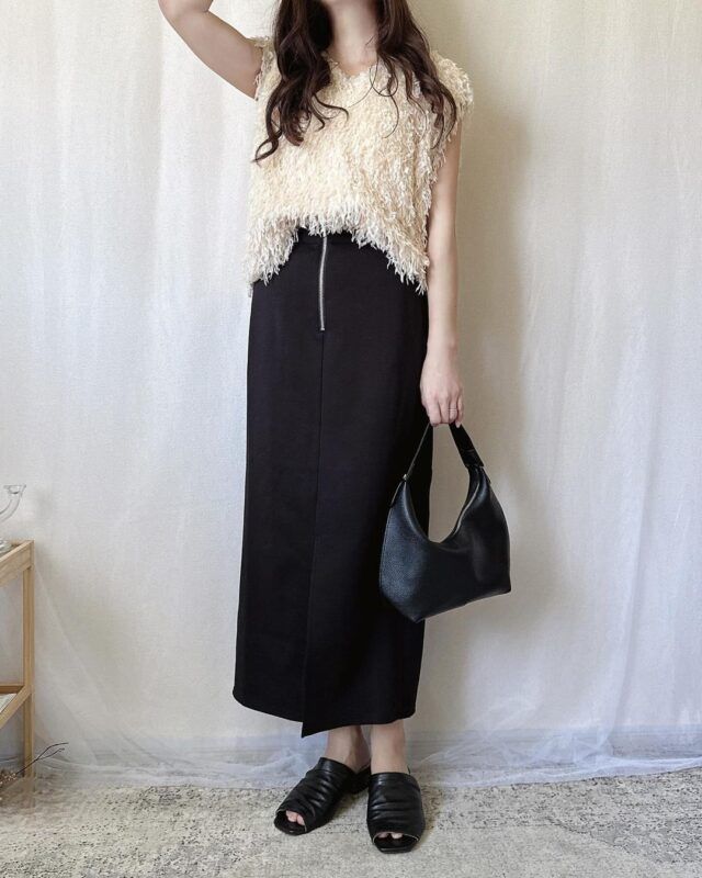 しまむらジャギーベストホワイトコーデ