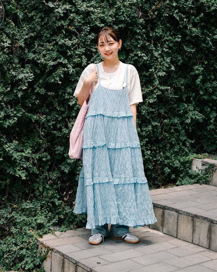 真夏の“ワンピース”スタイル5選。暑い日でもお洒落に見せるテクニックとは？【TOKYO SNAP】