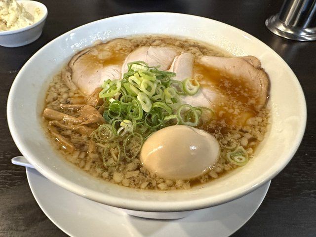 てら田や 味玉ラーメン