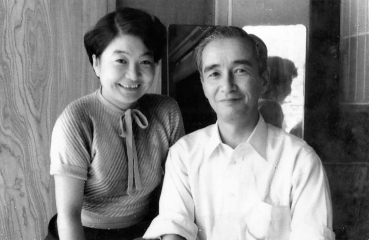 三淵嘉子、乾太郎、官舎にて（1956年）