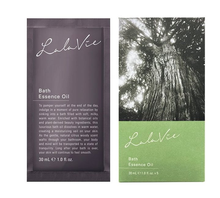 〈Lala Vie〉のバスエッセンスオイル《ヒノキ》