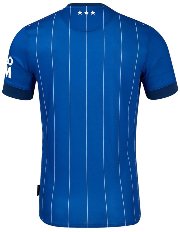 イプスウィッチ、“プレミア復帰”の2024-25新ユニフォーム！胸ロゴは「歌手エド・シーランの数学ツアー」に