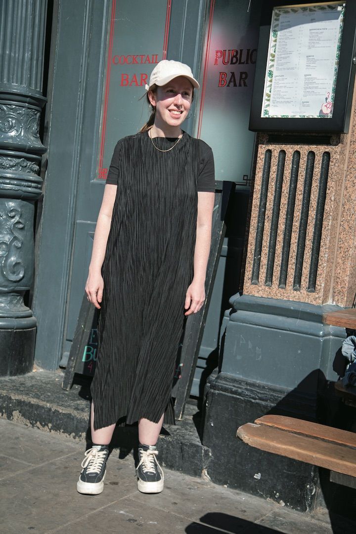 夏はワンピース×スニーカーが圧倒的に大人気【海外のおしゃれさんの一週間コーデ】