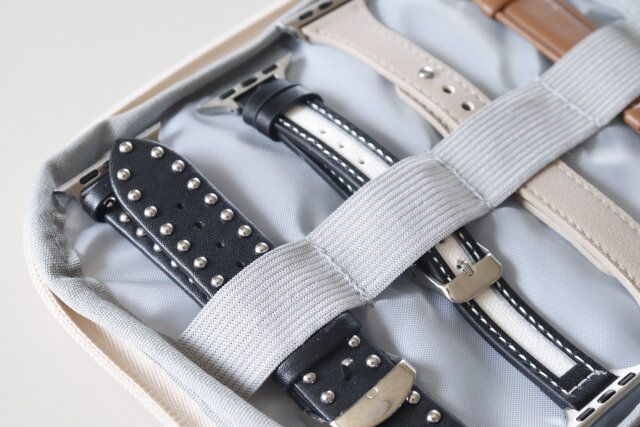 ダイソーのスマートウォッチバンド収納ケースのゴムベルト