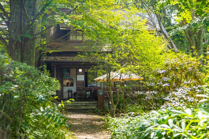 軽井沢の湖のほとりでアート鑑賞や名建築めぐり♪ 「軽井沢タリアセン」の湖畔をおさんぽ