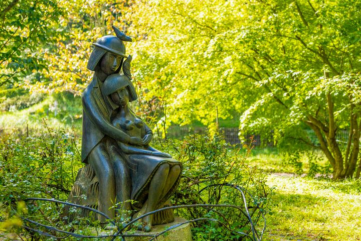 軽井沢の湖のほとりでアート鑑賞や名建築めぐり♪ 「軽井沢タリアセン」の湖畔をおさんぽ