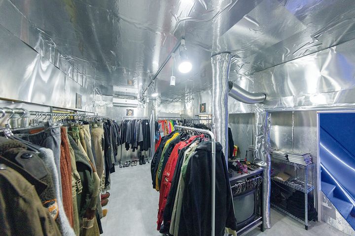 神宮前 Pat Market 店内