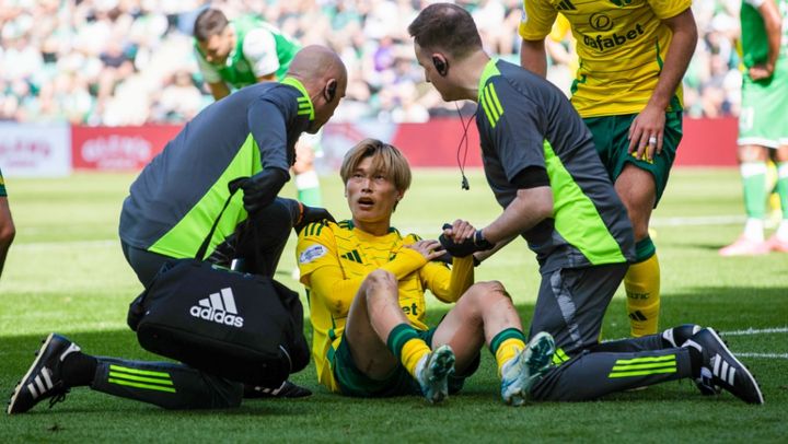 肩に古傷を抱える古橋亨梧、セルティック監督は「手術すれば治るが…」