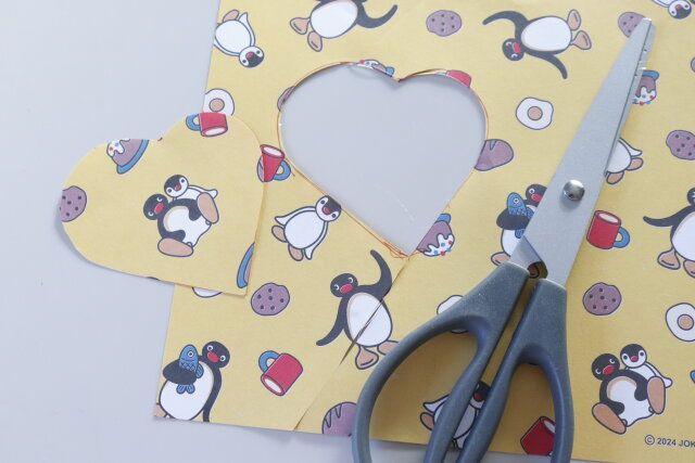 セリア アクリルフレームスタンド 型取り カット デザインペーパー