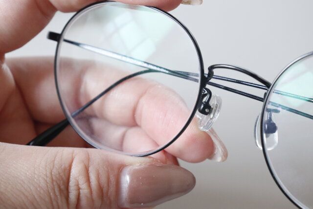 ダイソーの皮脂汚れに使えるメガネクリーナー 泡タイプ