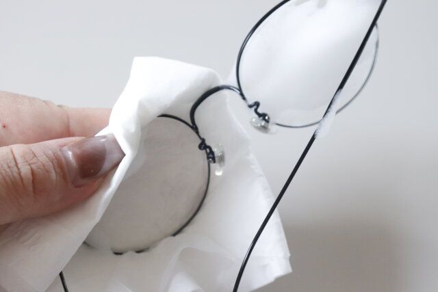 ダイソーの液だれしないメガネクリーナー 泡タイプ