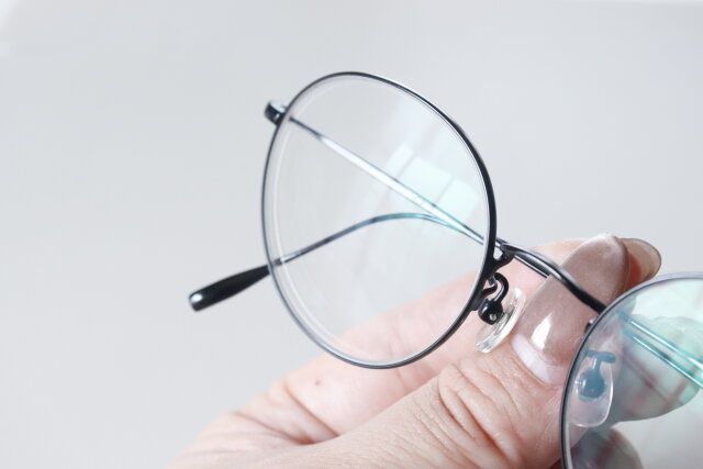 ダイソーのピカピカになるメガネクリーナー 泡タイプ