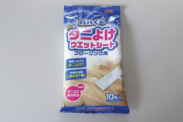ダイソー バルくんダニよけフローリングウェットシート10枚 パッケージ
