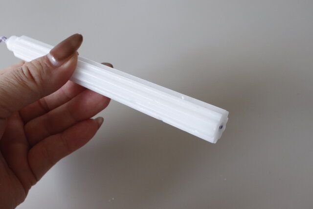 ダイソーの日本の美しい淡紫のデザイン