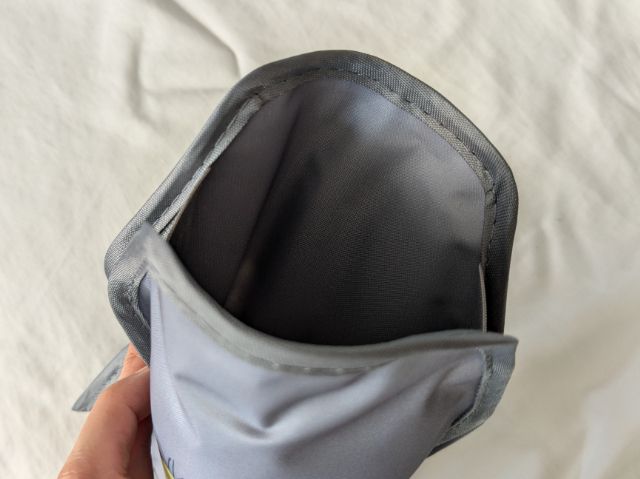 ボトルクーラー開けたところ