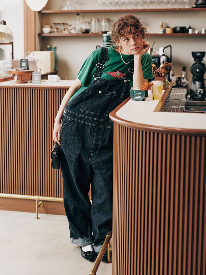 ワンパターンな着こなしから卒業！おしゃれなオーバーオールのコーデ4選
