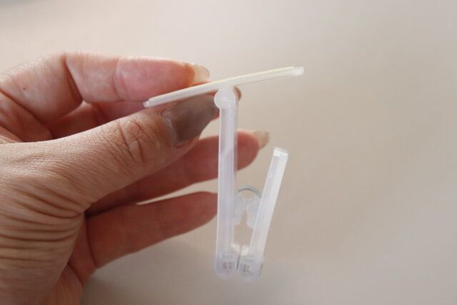 セリア スイングピンチ 粘着テープ