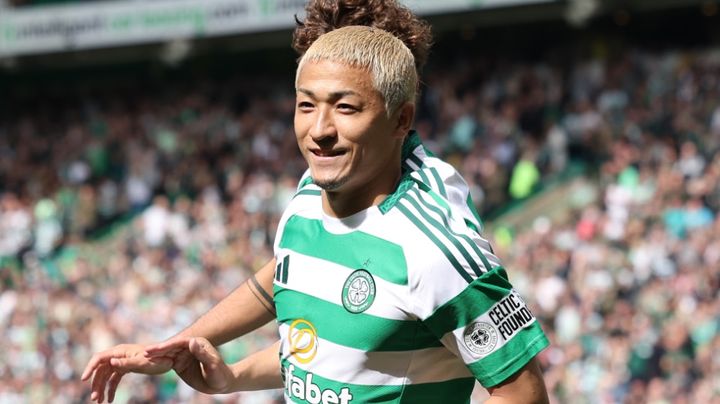 前田大然はゴールから逃げ続けていたが…セルティック伝説OBがCF起用での2ゴールを賞賛！