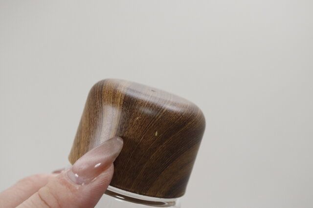 ダイソー ドリンクボトル（木目柄フタ、500mL） フタ