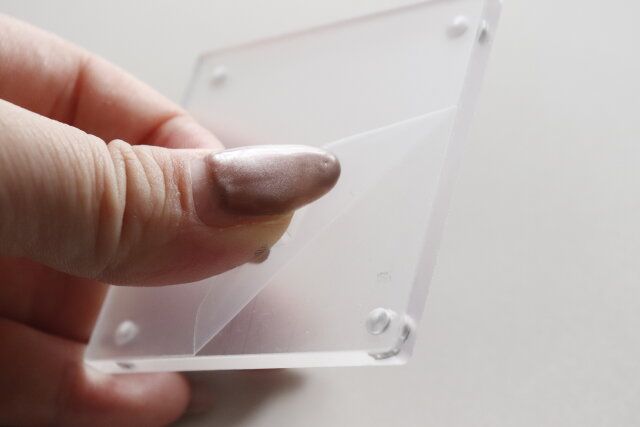 セリアのクリアなアクリルフレームスタンド H6.5×W6.5cm MA‐1596