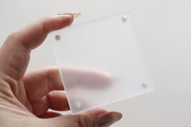セリアのお得なアクリルフレームスタンド H6.5×W6.5cm MA‐1596